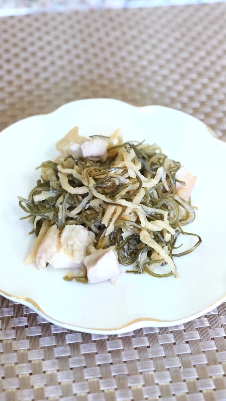 千切りイリチー（イリチャー）の作り方｜切り干し大根と昆布の沖縄炒め煮を麹調味料で
